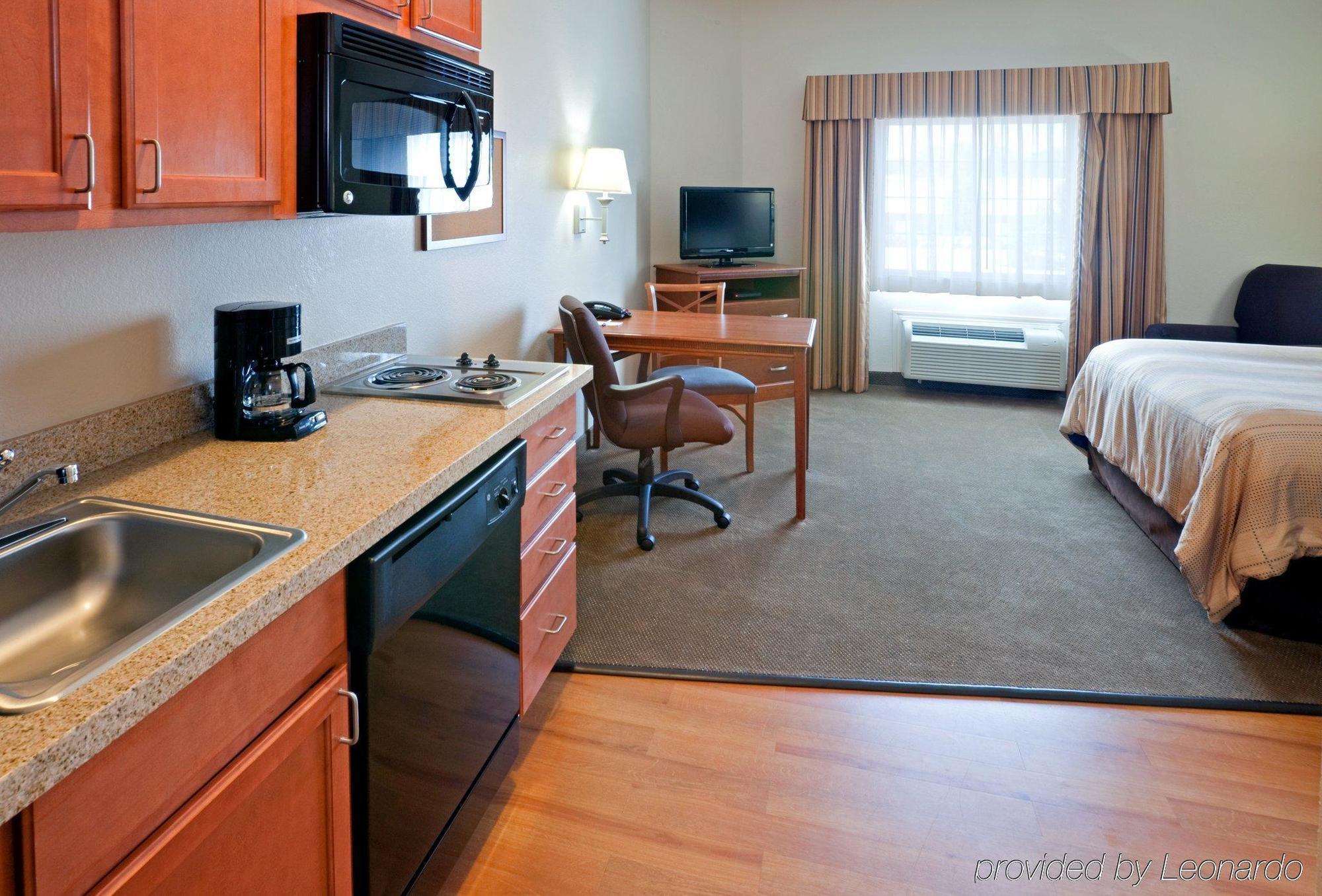 Candlewood Suites Longview By Ihg Room photo
